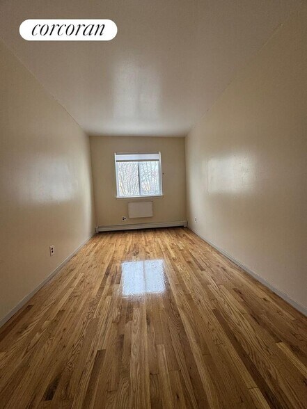 Building Photo - 651 Evergreen Ave