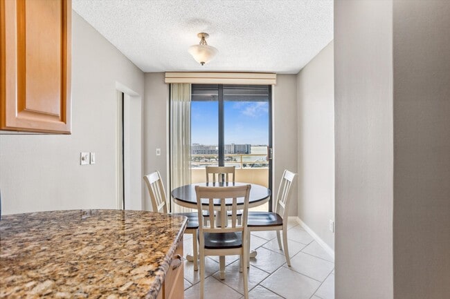 Building Photo - 5950 Pelican Bay Plaza S