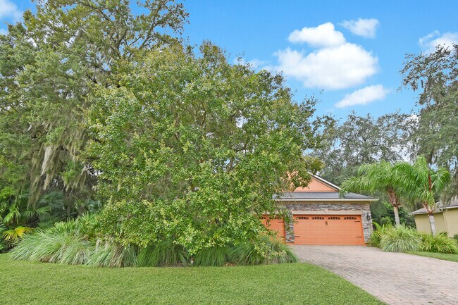 Building Photo - 3521 Carolwood Ln