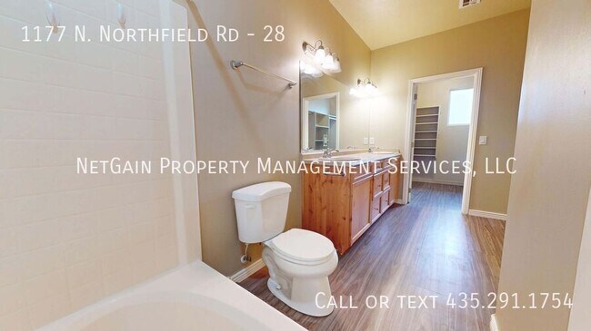 Building Photo - 1177 N Northfield Rd