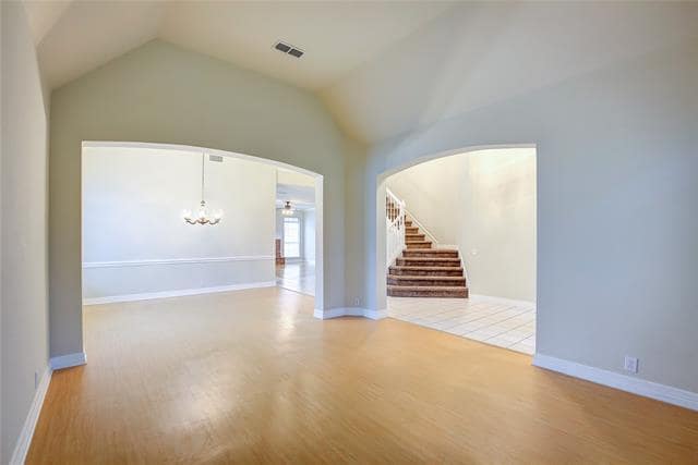 Building Photo - 219 Canyon Lake Dr