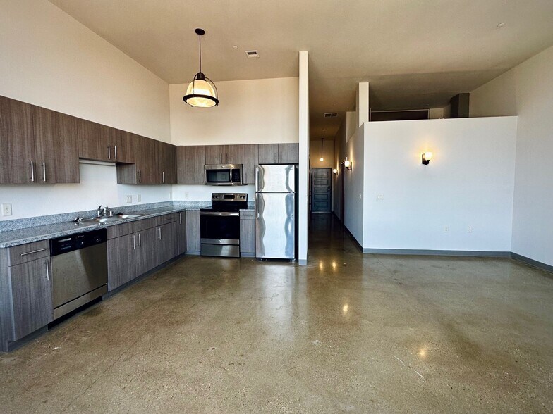 Building Photo - Mercantile Lofts
