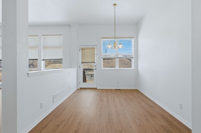 Building Photo - 4 bed 2 bath Ranch in Metzler Ranch Castle Rock!