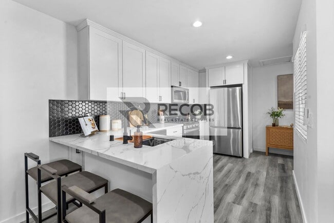 Building Photo - 8353 Ivory Coast Dr