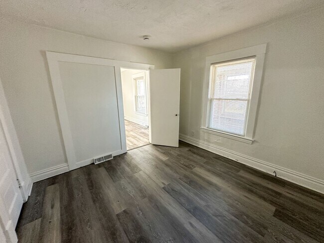 Building Photo - 520 Harlan Ave NE