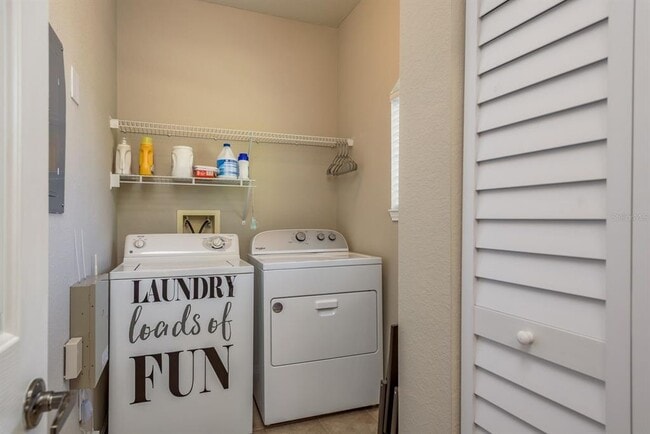 Building Photo - 2141 Portofino Pl