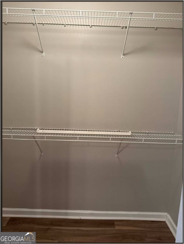 Building Photo - 5548 Pineridge Ct