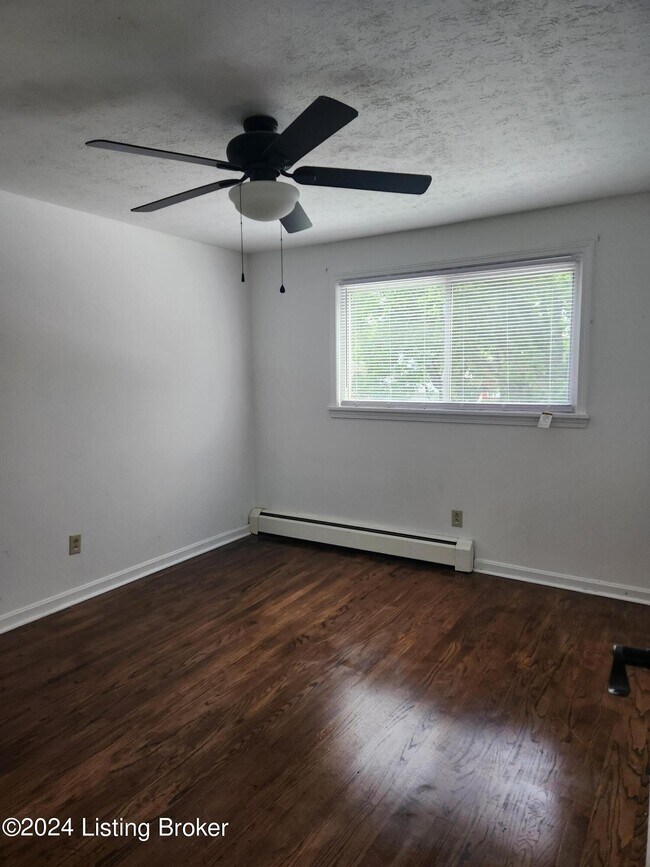 Building Photo - 6809 Shareith Dr
