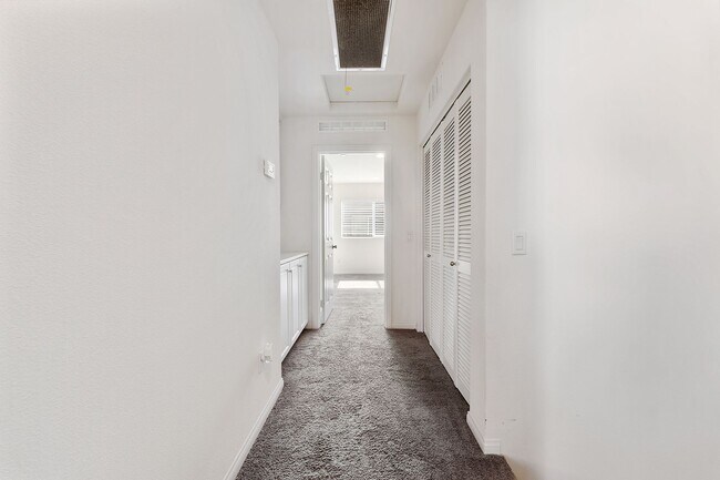 Building Photo - 14055 Ruby Ln