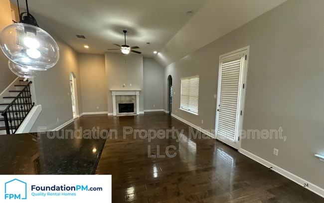 Building Photo - 4321 Wethersby Dr