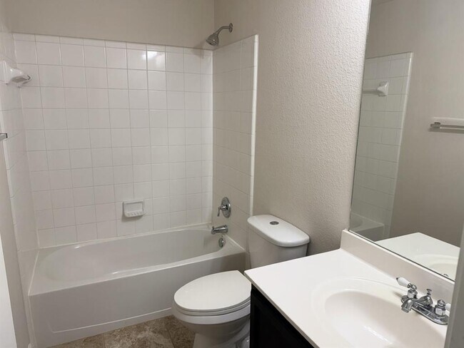 Building Photo - 107 Gainer Dr