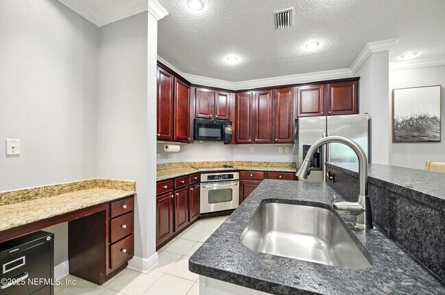 Building Photo - 4300 S Beach Pkwy