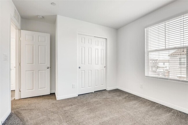 Building Photo - 4496 Pencester St