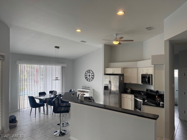 Primary Photo - 2222 SW 52nd Ln
