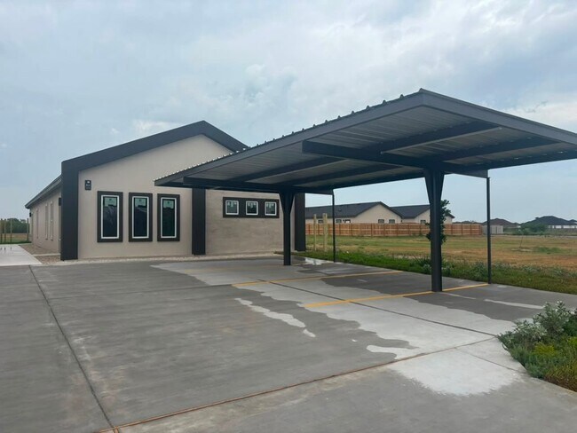 Building Photo - 504 Faith Dr
