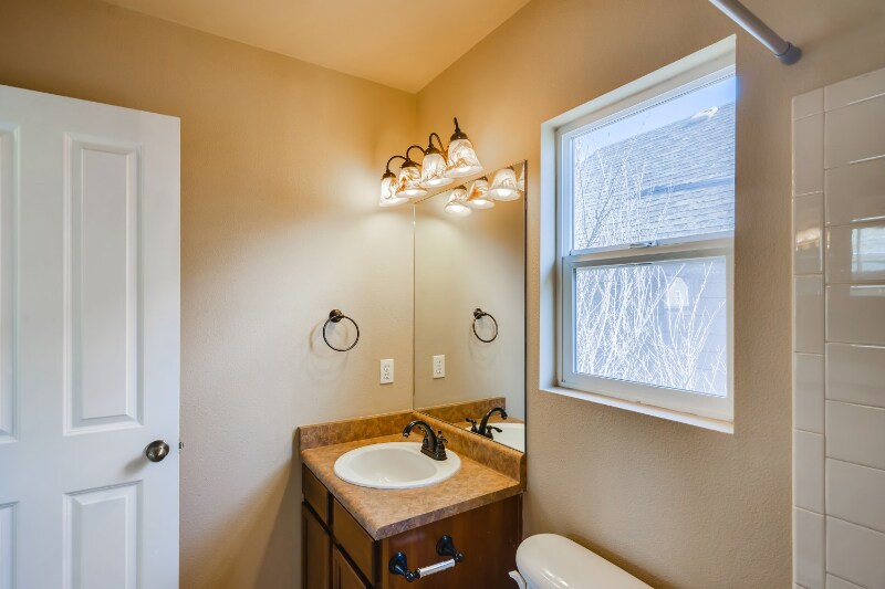 Building Photo - 1334 Flycatcher Ln