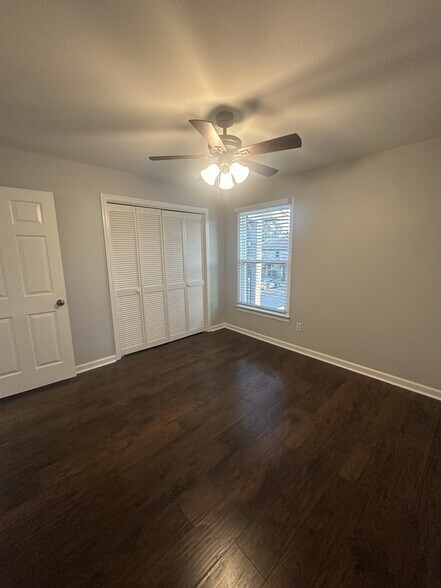 Building Photo - 207 Westfield Dr