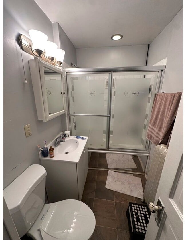 Building Photo - 4210 N Kilpatrick Ave