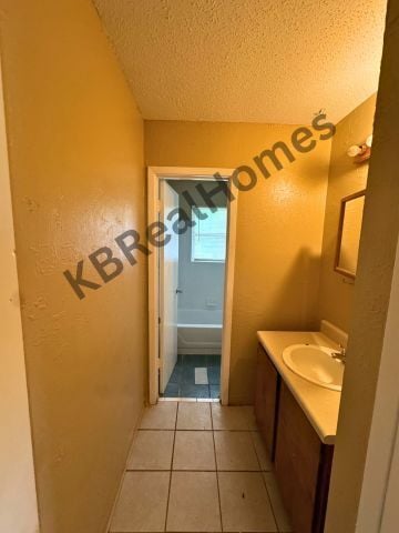 Building Photo - 4434 Whiteside St