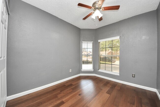 Building Photo - 9211 Autumn Harvest Dr