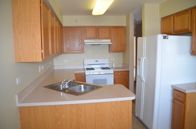 Building Photo - 2503 Dickens Dr