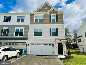 Building Photo - 150 Copperleaf Dr