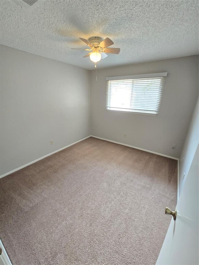 Building Photo - 11302 Bristle Oak Trail