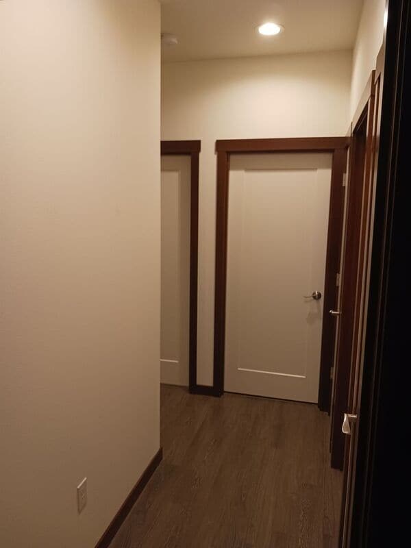 Building Photo - 942 Hadley Way