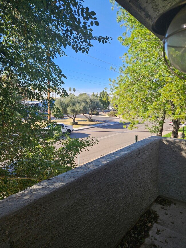 Building Photo - 885 N Granite Reef Rd