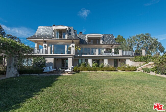 Building Photo - 980 Stradella Rd