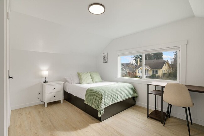 Building Photo - 3413 N 8th St