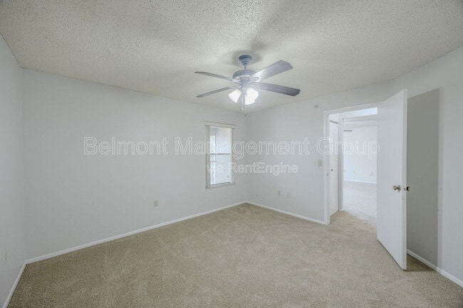 Building Photo - 974 Leeward Pl