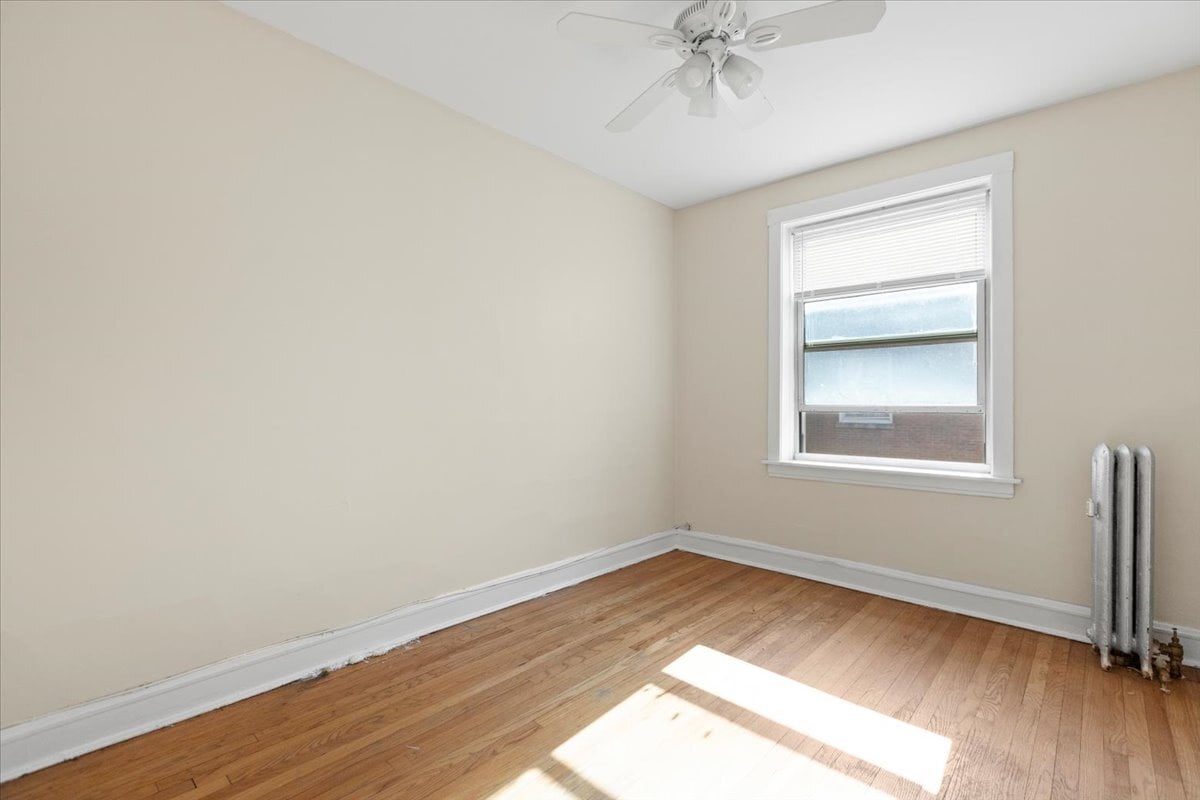 Building Photo - 2342 W Touhy Ave