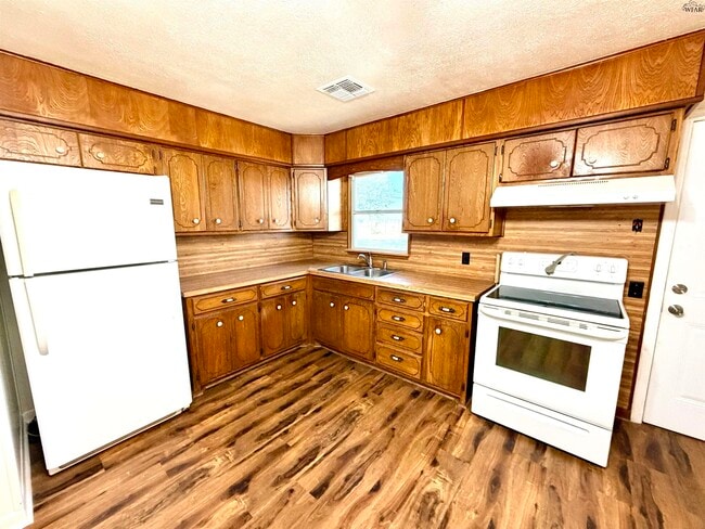 Building Photo - 157 FM 3393