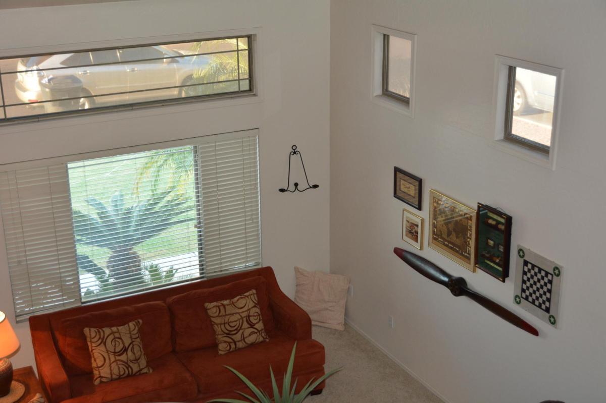 Building Photo - 519 W Douglas Ave