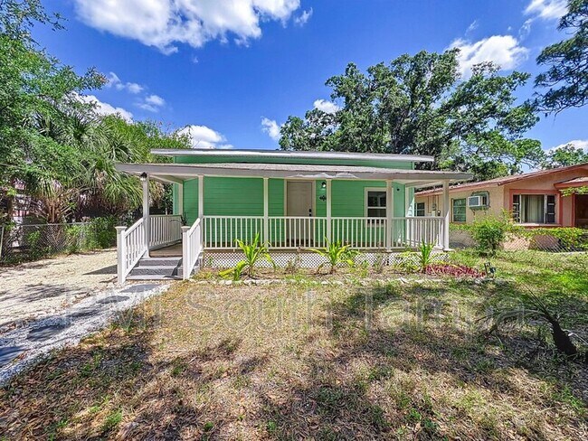 Primary Photo - 1723 John Rivers St