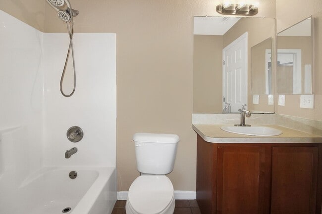 Building Photo - North Port Annual Home for Rent