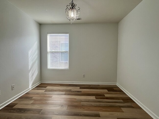 Building Photo - 202 Sagebrook Dr