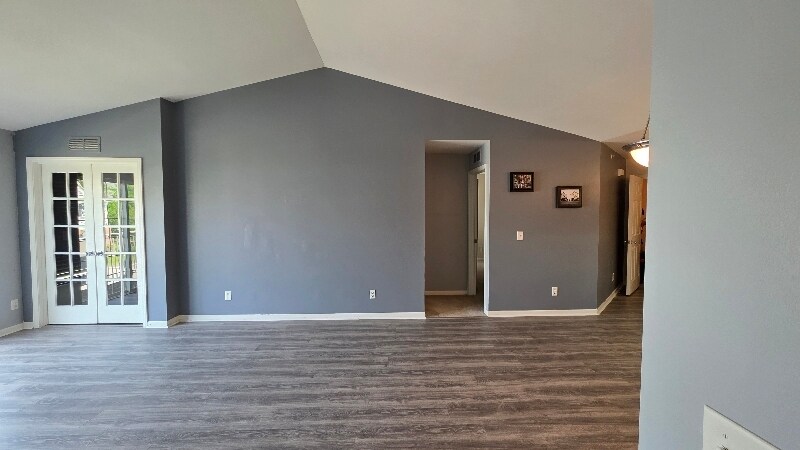 Building Photo - 2393 Arcadia Dr