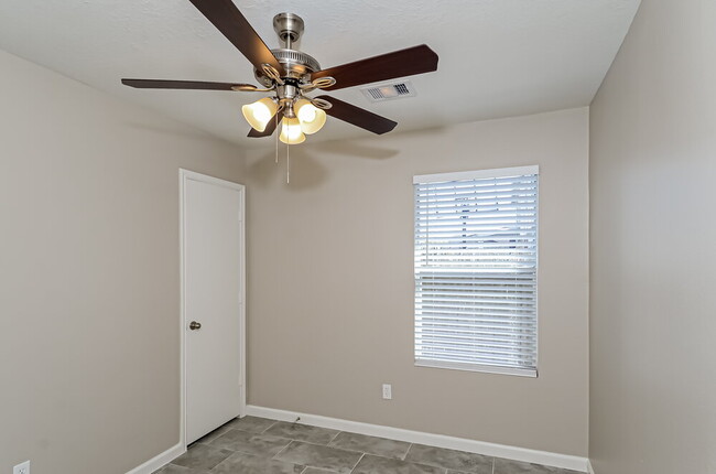 Building Photo - 3142 Clipper Winds Way