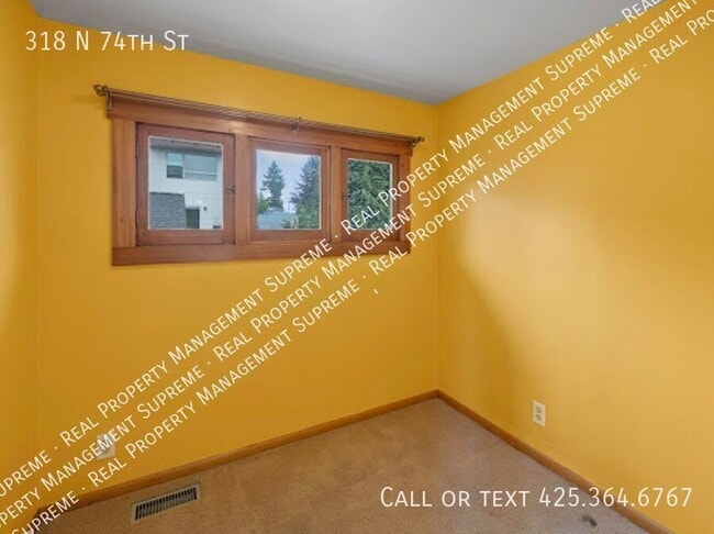 Building Photo - 318 N 74th St