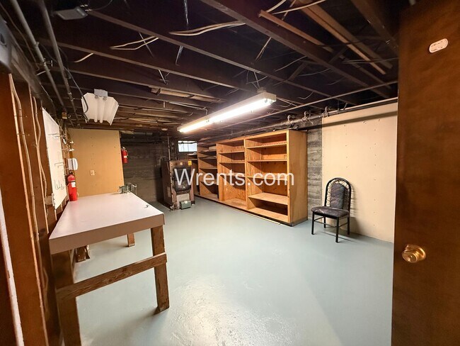 Building Photo - South Hill Charming corner lot 3 bed 2 bath in quiet neighborhood