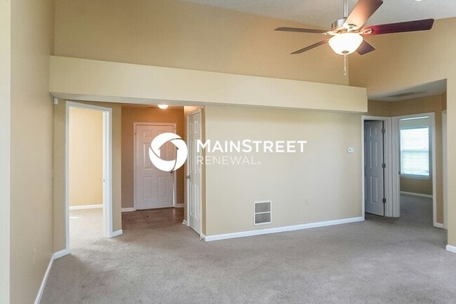 Building Photo - 3 Bedroom Pet-Friendly Home in Indianapoli...