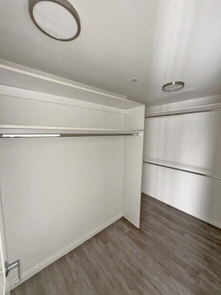 Building Photo - 4638 Sepulveda Blvd