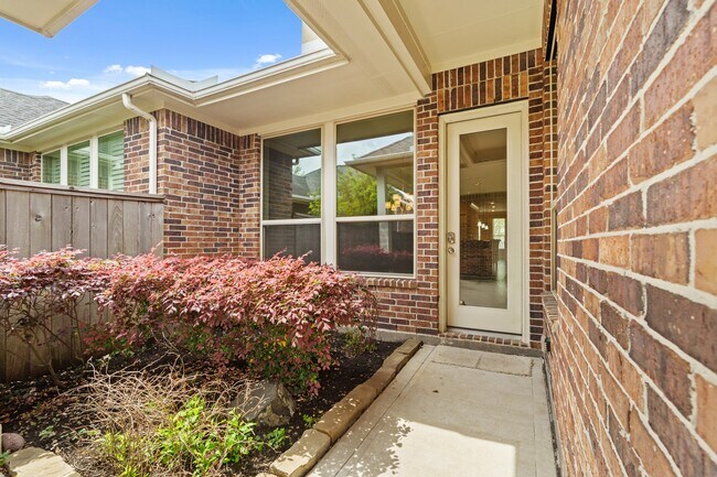 Building Photo - 534 Imperial Blvd