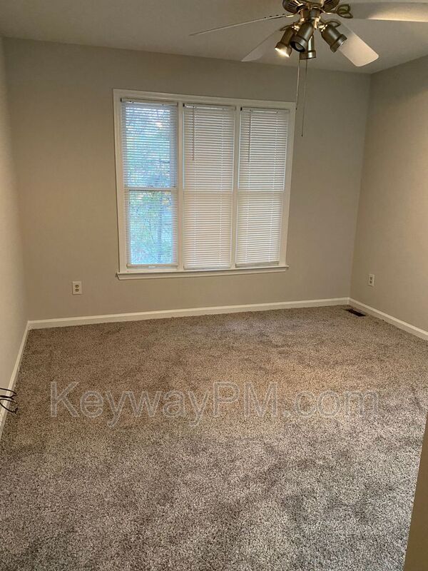 Building Photo - 212 Waters Way