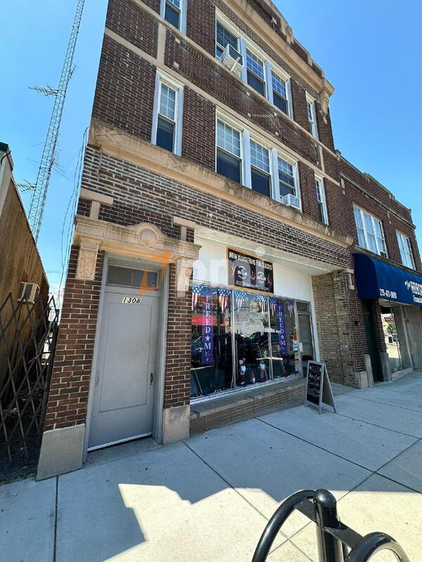 Primary Photo - 1308 119th St