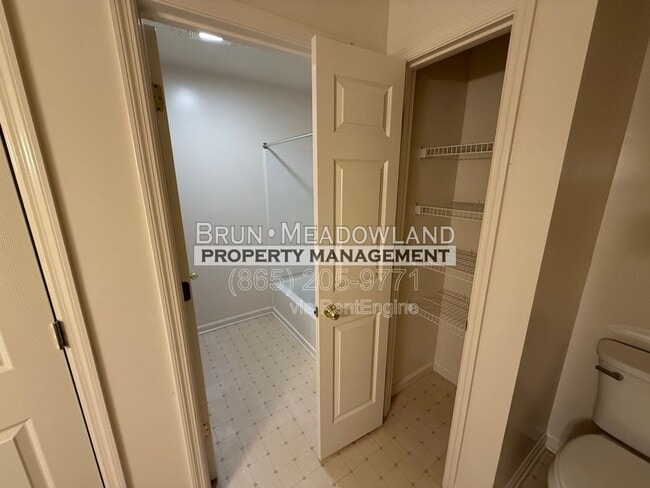 Building Photo - 6523 Doe Creek Way