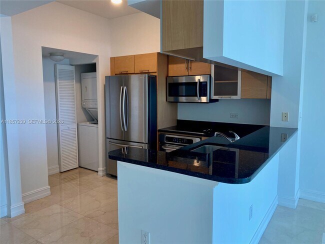 Building Photo - 31 SE 5th St