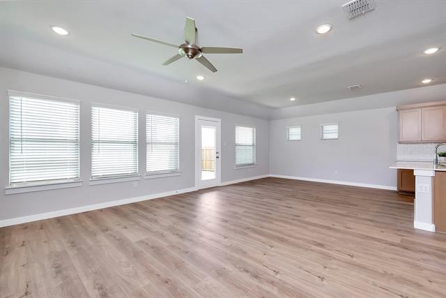 Building Photo - 2657 Keokuk St